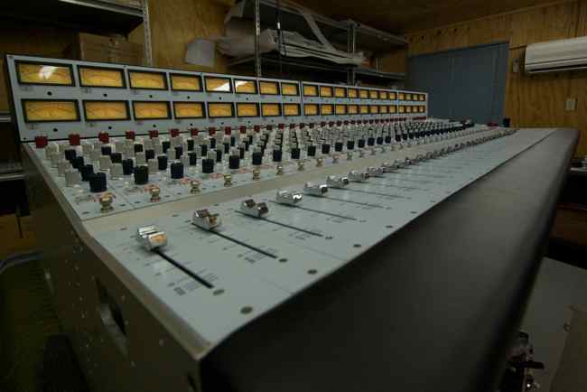 console at Neve sm.jpg